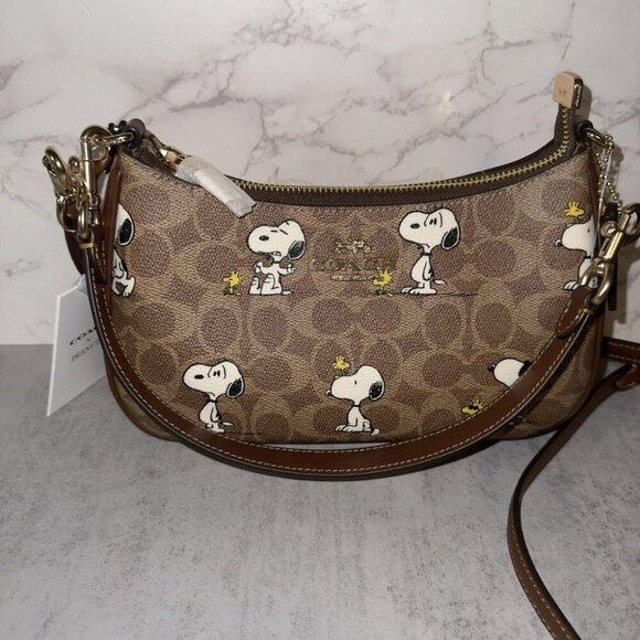Coach X Peanuts Teri Shoulder Bag - Picture 4 of 4